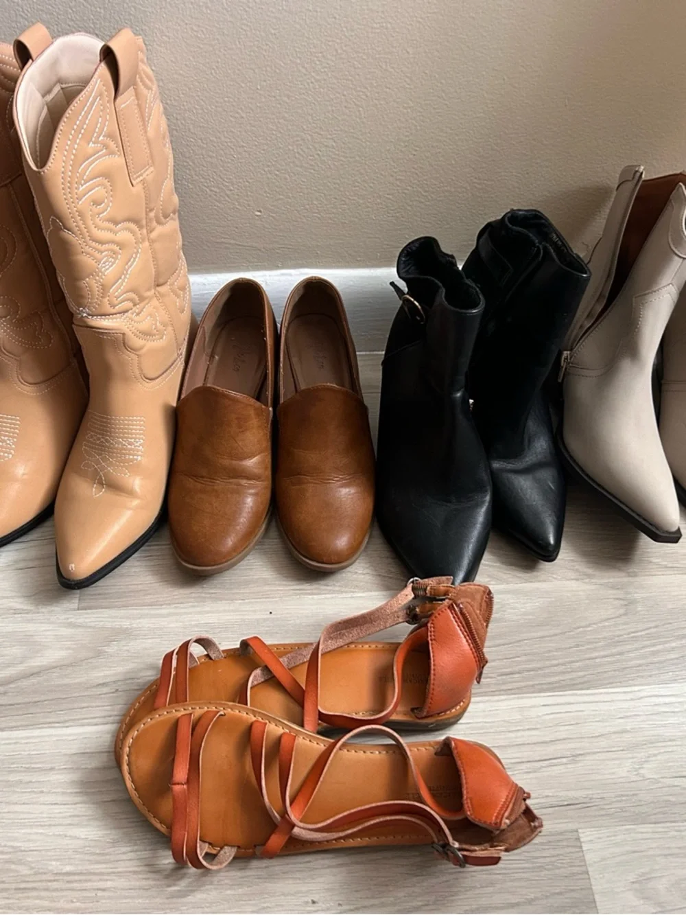 Bundle 5 pairs of women’s size 7/7.5 shoes!! PLEASE TAKE FROM ME. 🥰🥰🥰🥰 - Picture 1 of 4